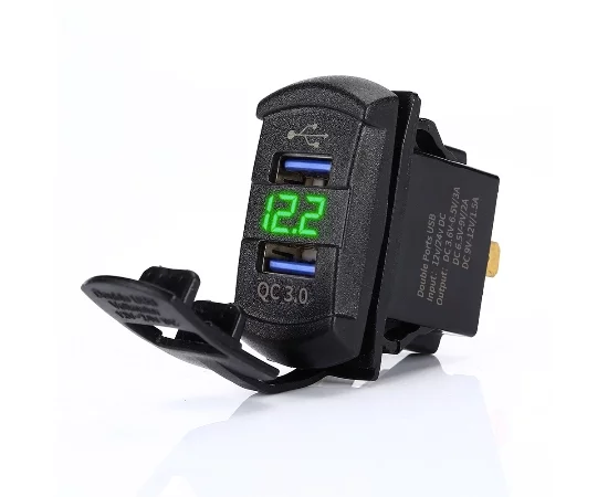 Dual-USB-Ladebuchse, Power-USB; 2x3,0A + Voltmeter; Grün; Quadrat