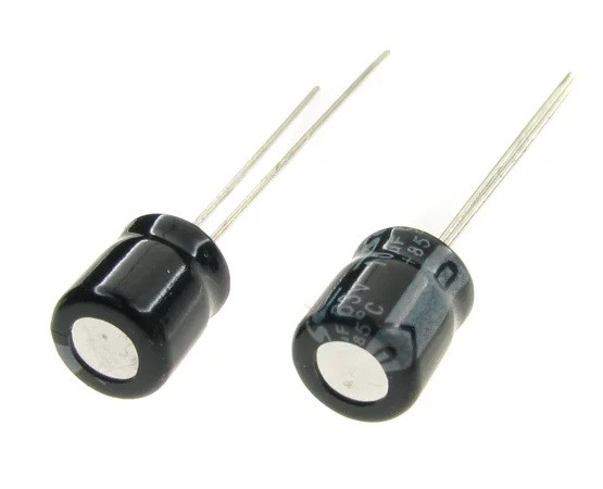 ST1&nbsp;100uF&nbsp;16V&nbsp;6x7mm&nbsp;LEAGUER&nbsp;Kondensator&nbsp;elektrolityczny
