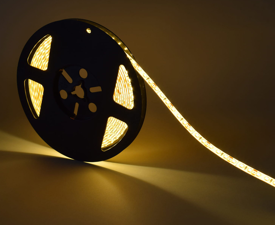 Taśma&nbsp;LED&nbsp;2835/120&nbsp;Ciepły&nbsp;12V&nbsp;IP65