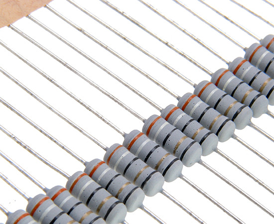 Wire wound resistor; 10R